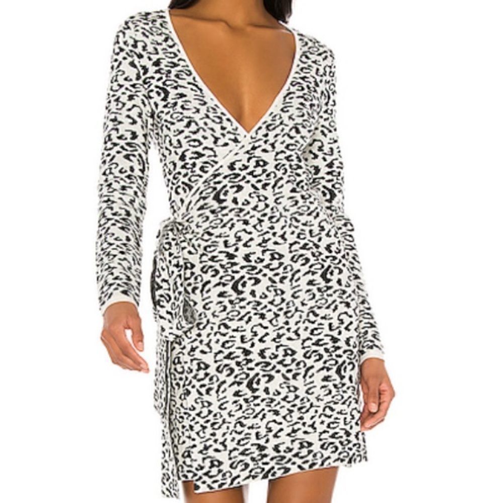 NWT LOVERS + FRIENDS Merida Wrap Sweater Dress